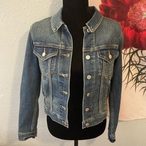 3/$15 Levi’s Signature Denim Jacket